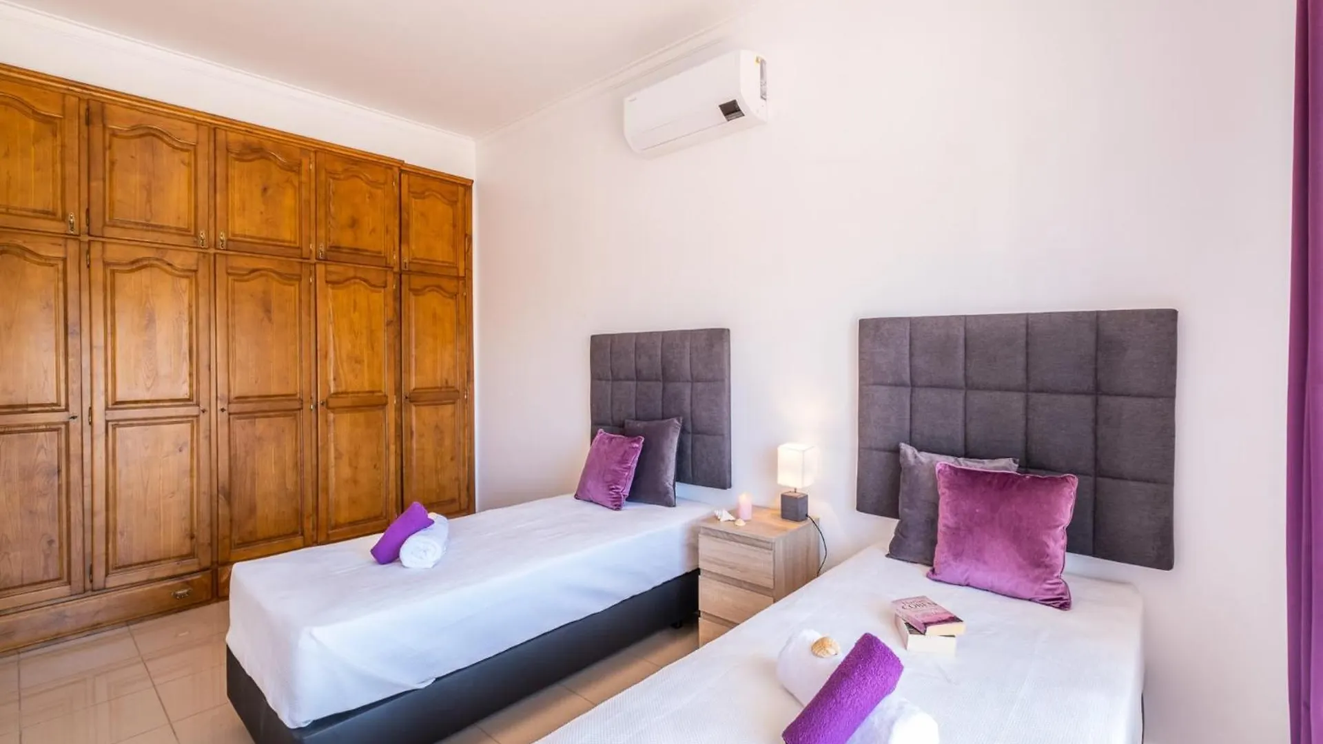 Amazing Villa With Private Pool Albufeira
