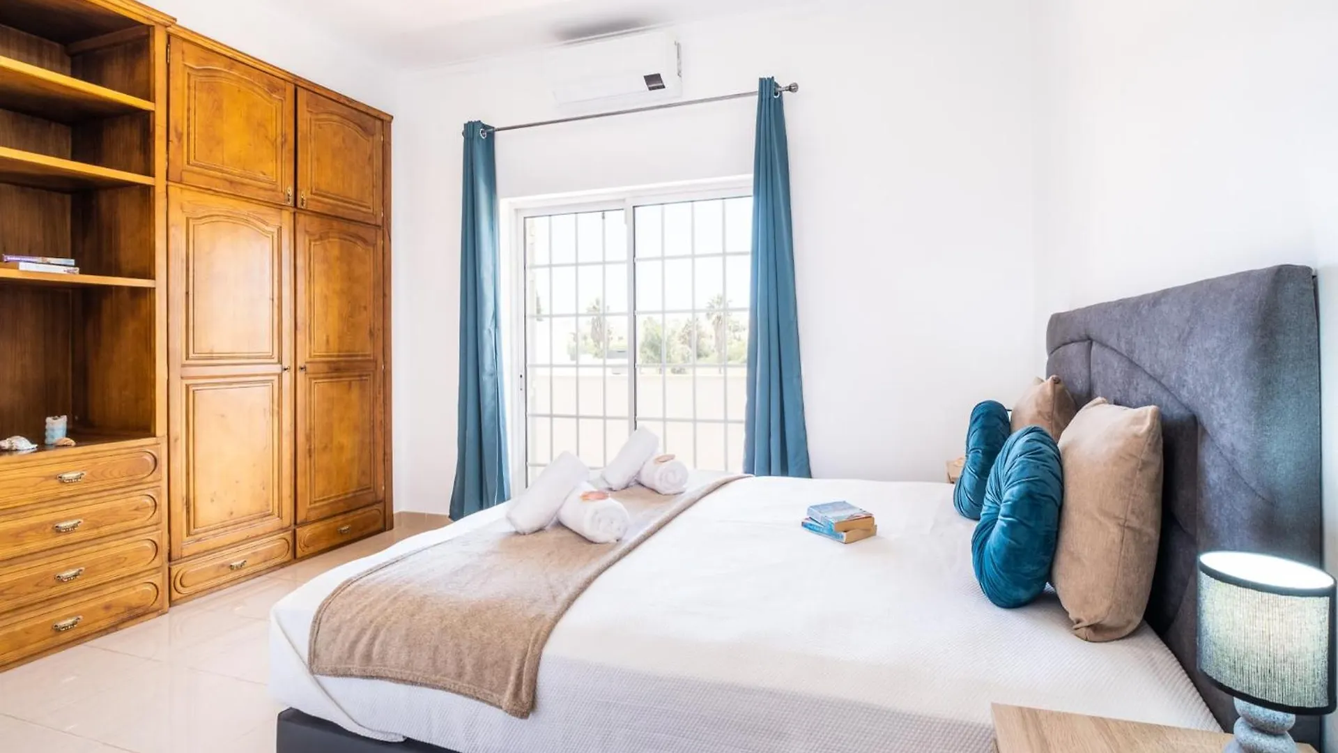 Amazing Villa With Private Pool Albufeira